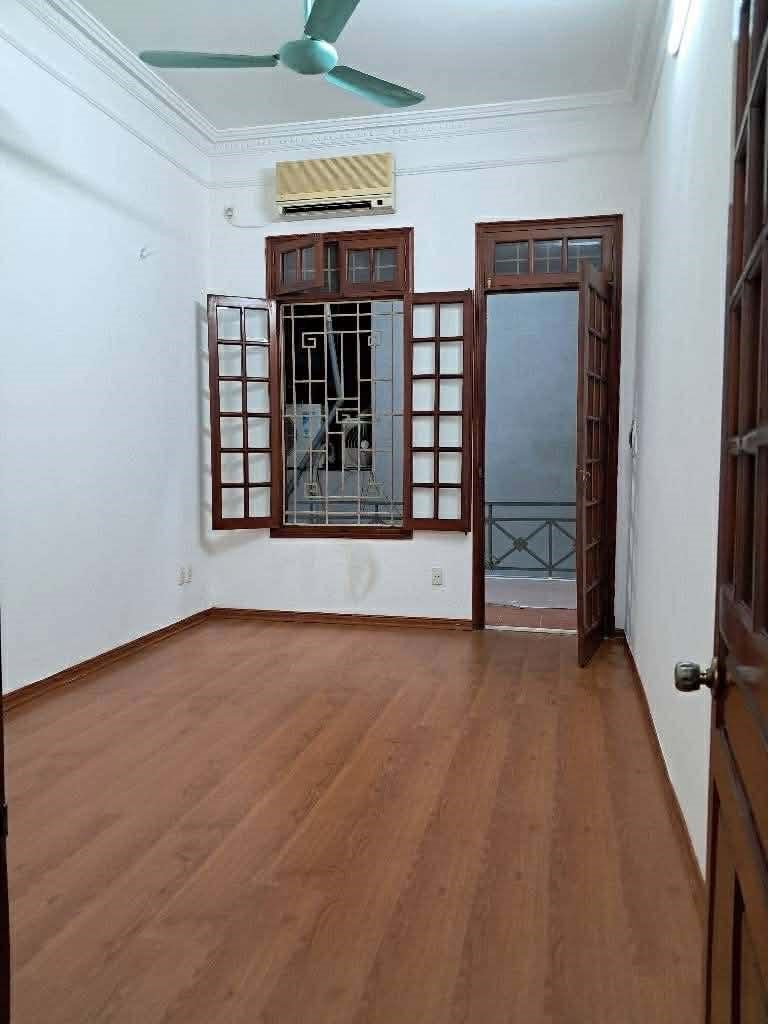 NHÀ NGUYỄN LƯƠNG BẰNG 63m2_LÔ GÓC GẦN PHỐ_Ô TÔ GẦN NHÀ_CẢI TẠO 6T THANG MÁY QUÁ ĐẸP